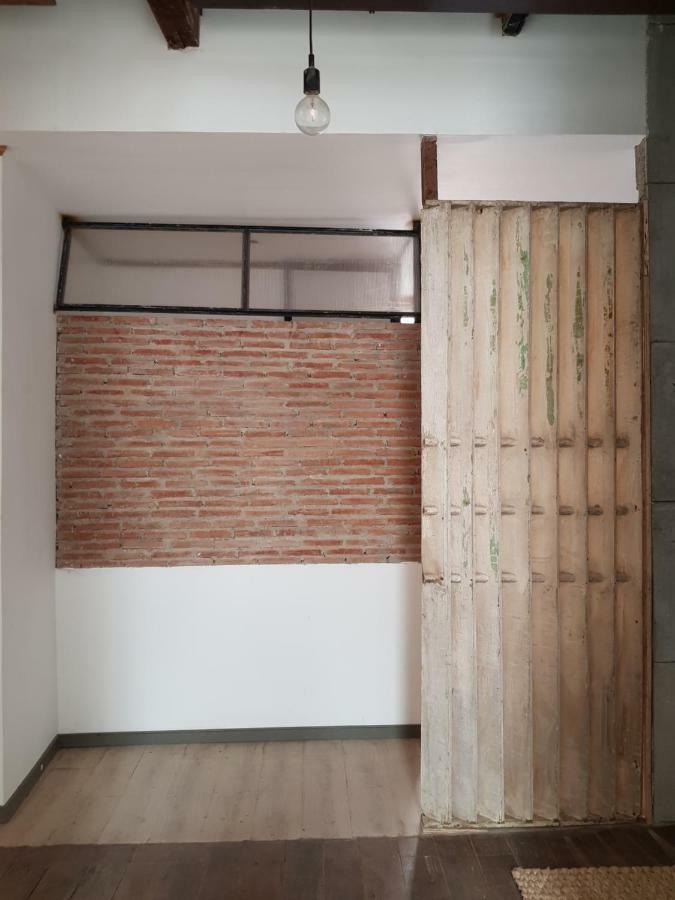 The Flying Fish Hostel Cebu Exteriör bild