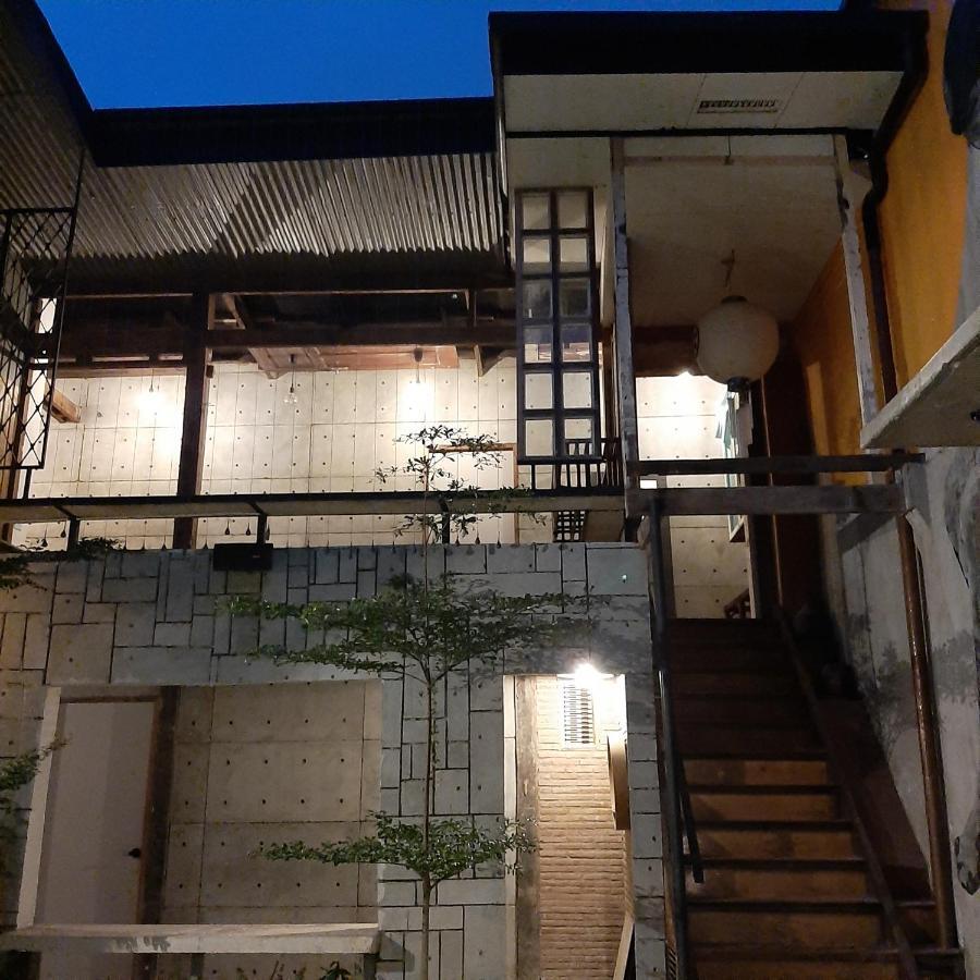 The Flying Fish Hostel Cebu Exteriör bild