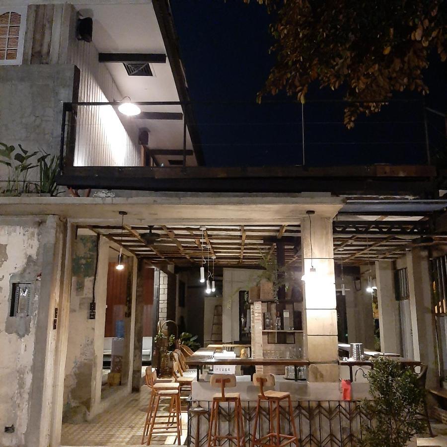 The Flying Fish Hostel Cebu Exteriör bild